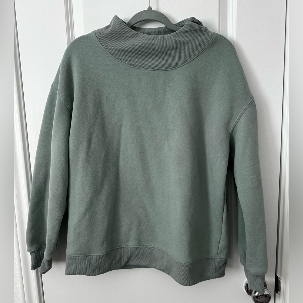 Trendy Queen Crewneck Sweater